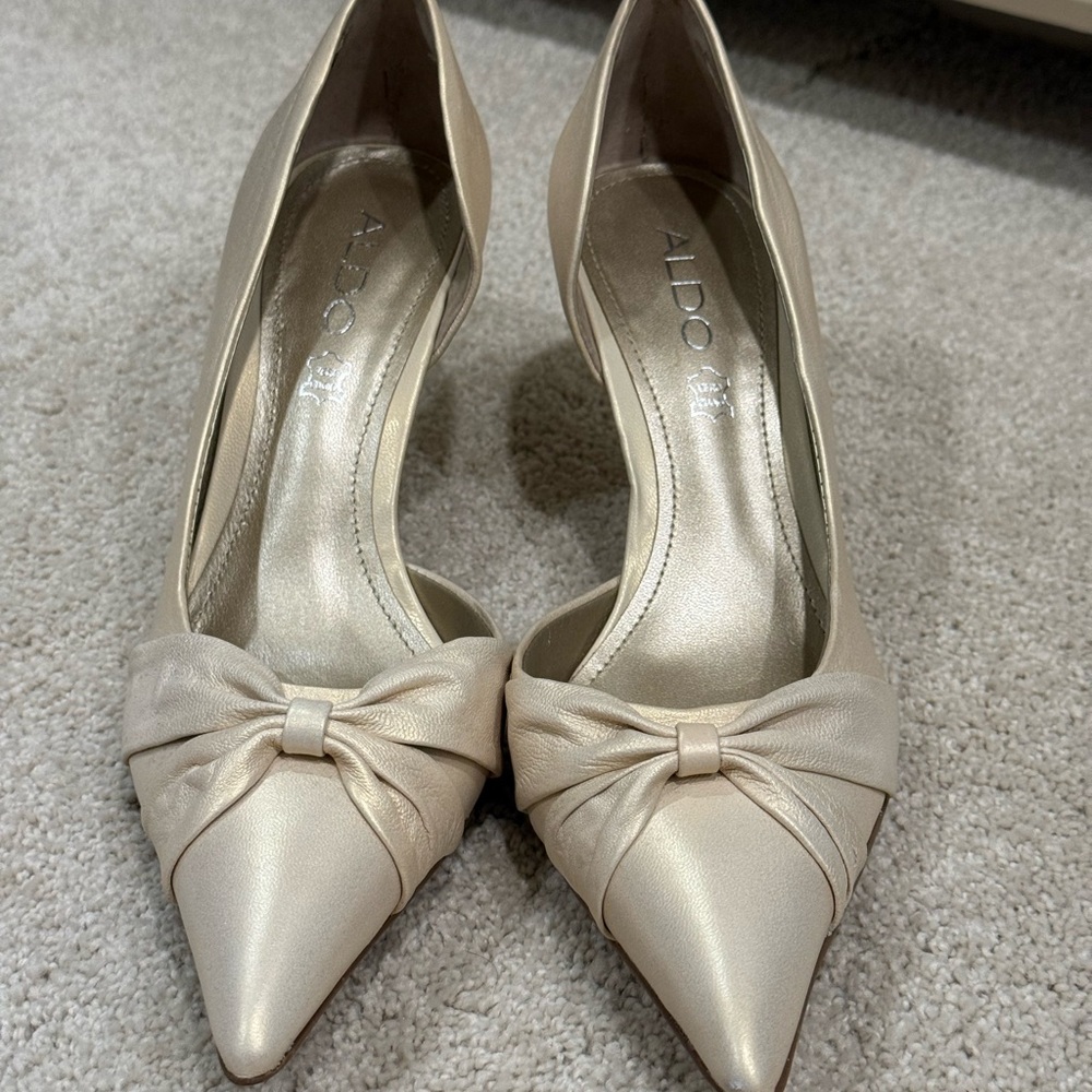 Aldo Women's Elegant Beige Pointed Heels